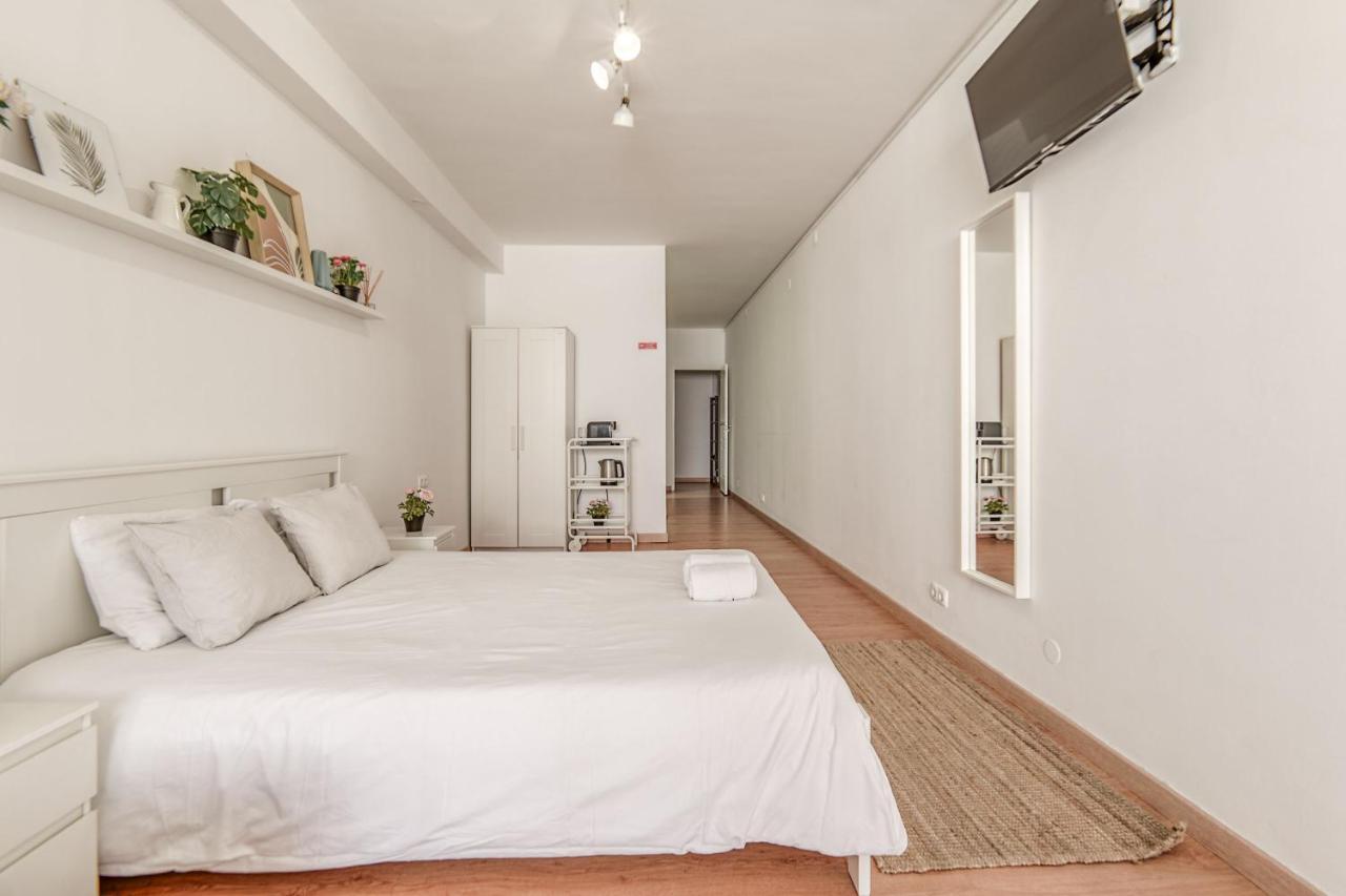 Travel & Live Aliados Apartment Porto Exterior photo