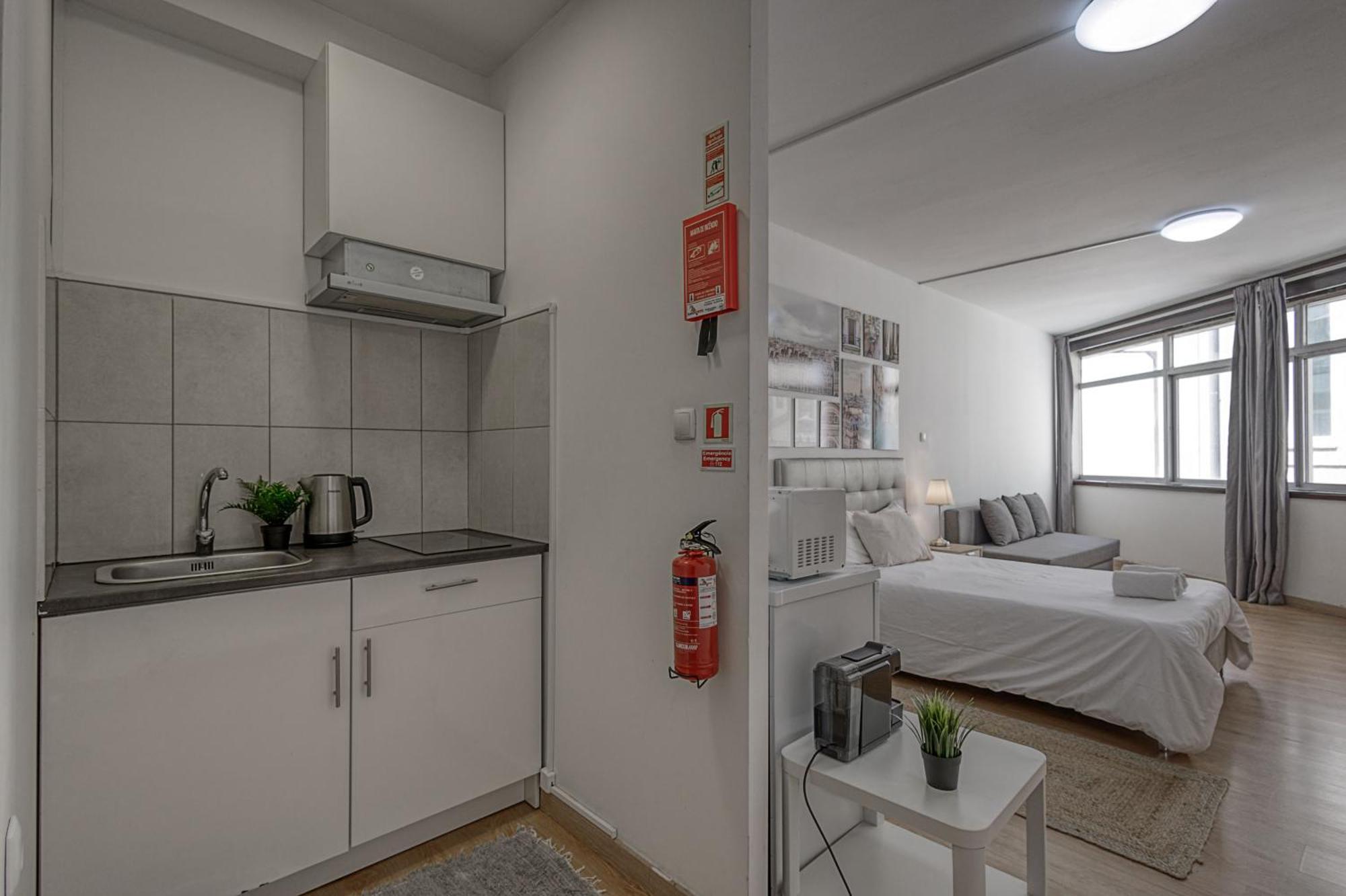Travel & Live Aliados Apartment Porto Exterior photo