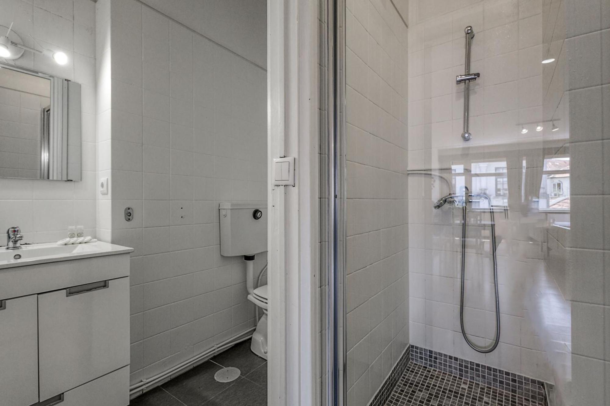 Travel & Live Aliados Apartment Porto Room photo