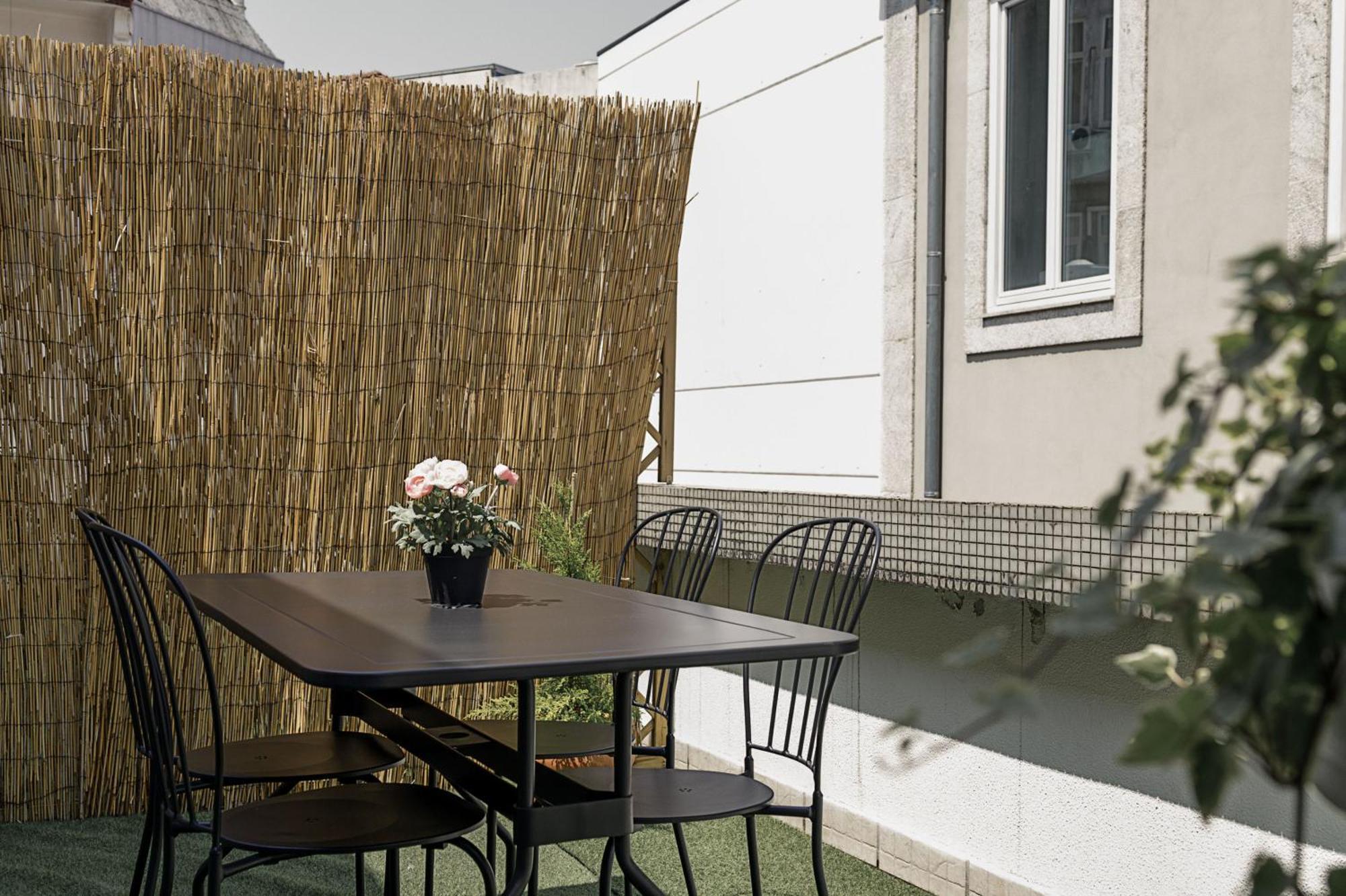 Travel & Live Aliados Apartment Porto Room photo